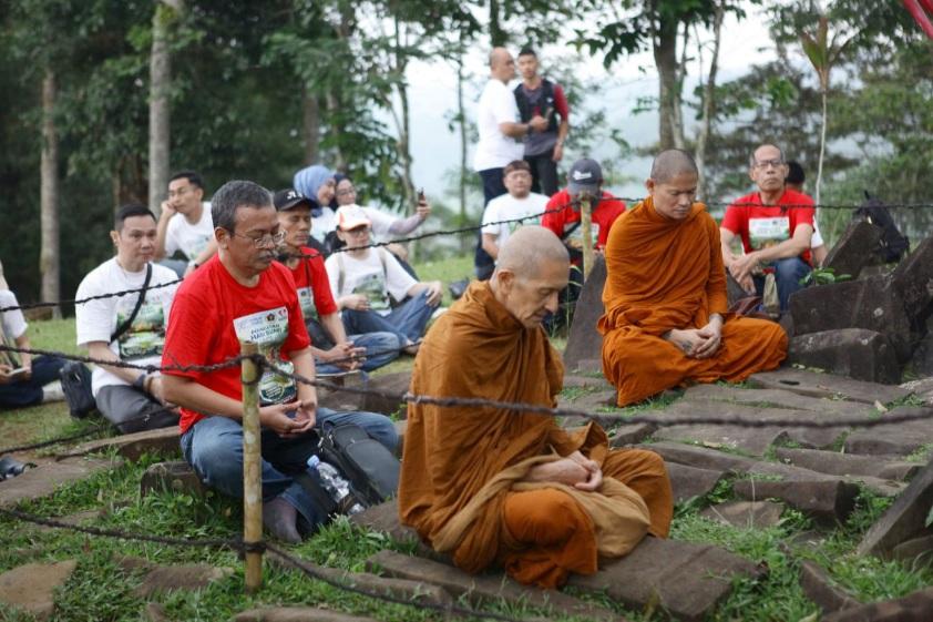 Munajat Spiritualitas di Hari Bumi: Panggilan Batin, Kebijaksanaan, dan Tanggungjawab Lintas Iman